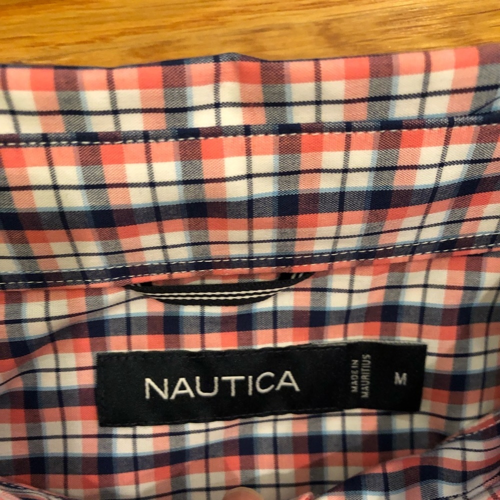 Nautica medium mens long sleeve shirt. - Picture 4 of 5